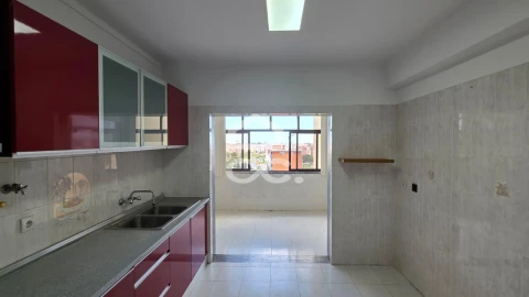 Apartamento T4 para Venda em Setubal (São Sebastião)