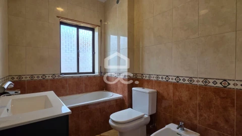 Apartamento T4 para Venda em Setubal (São Sebastião)