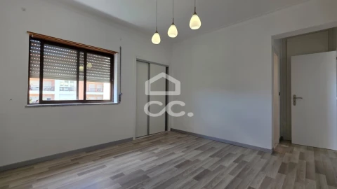 Apartamento T4 para Venda em Setubal (São Sebastião)