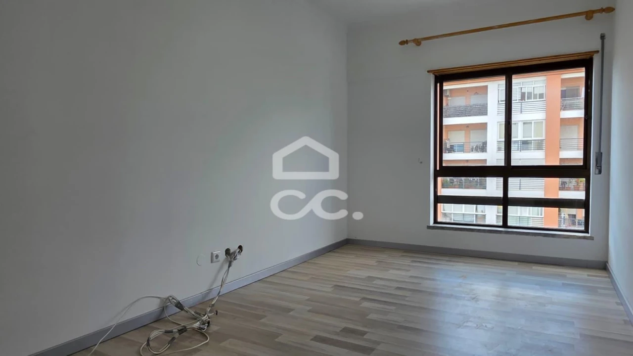 Apartamento T4 para Venda em Setubal (São Sebastião) Foto 23