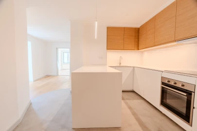 Apartamento T1 para Venda em Santa Maria Maior