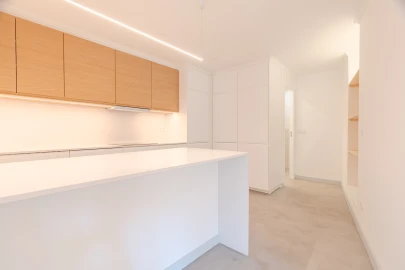 Apartamento T1 para Venda em Santa Maria Maior