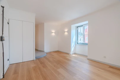 Apartamento T1 para Venda em Santa Maria Maior