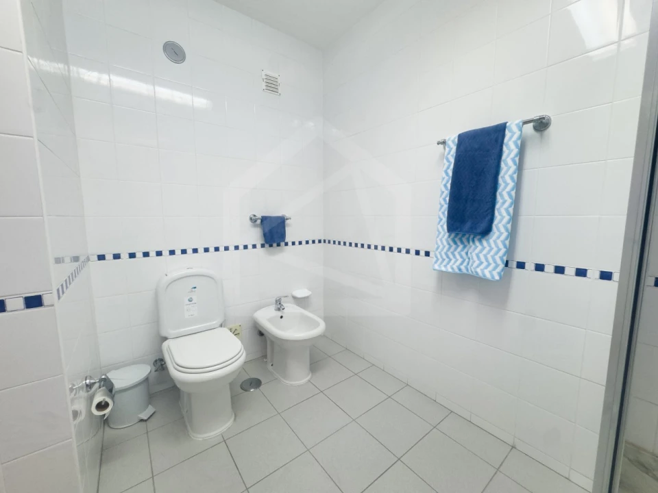 Apartamento T3 para Venda em Portimão Foto 54