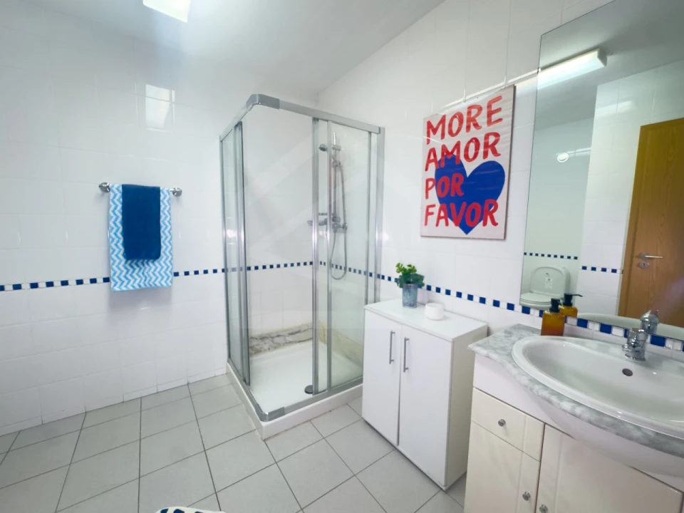 Apartamento T3 para Venda em Portimão Foto 51