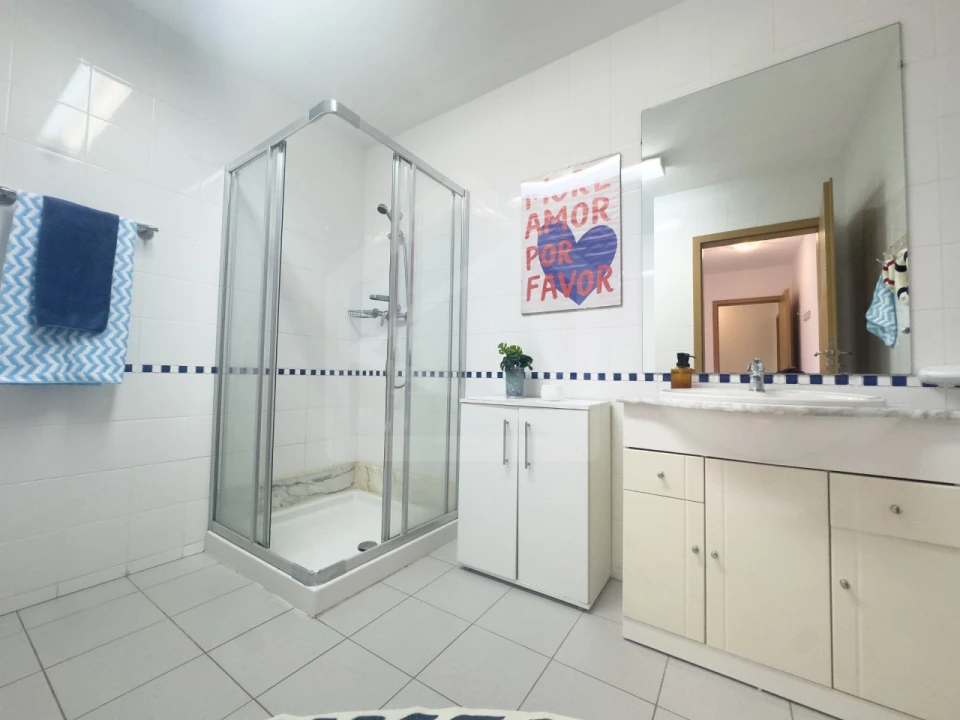 Apartamento T3 para Venda em Portimão Foto 50