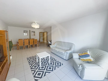 Apartamento T3 para Venda em Portimão