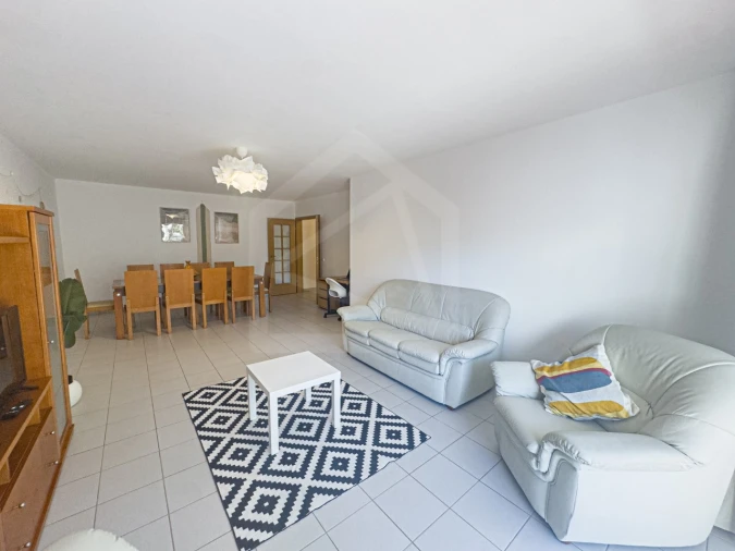 Apartamento T3 para Venda em Portimão Foto 6