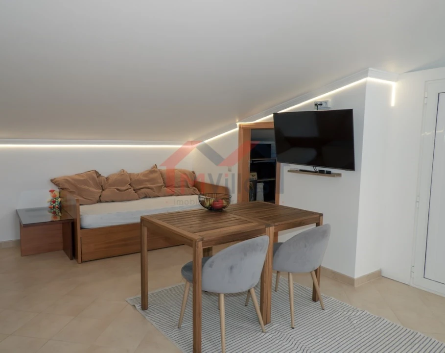 Apartamento T4 para Venda em Quarteira Foto 22