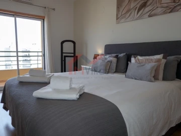 Apartamento T4 para Venda em Quarteira