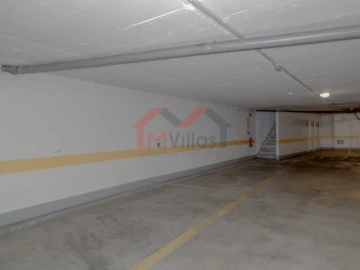 Apartamento T4 para Venda em Quarteira