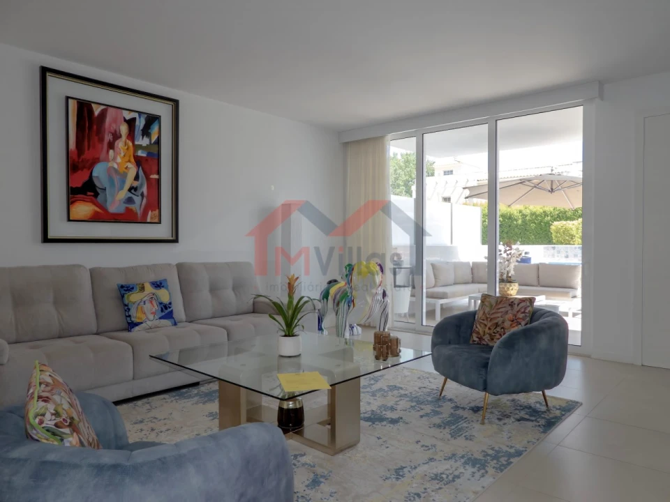 Moradia T4 para Venda em Albufeira e Olhos de Água Foto 3