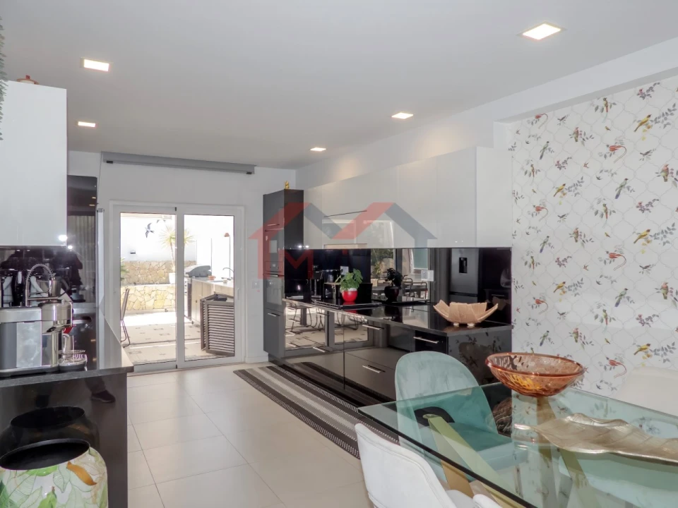 Moradia T4 para Venda em Albufeira e Olhos de Água Foto 7