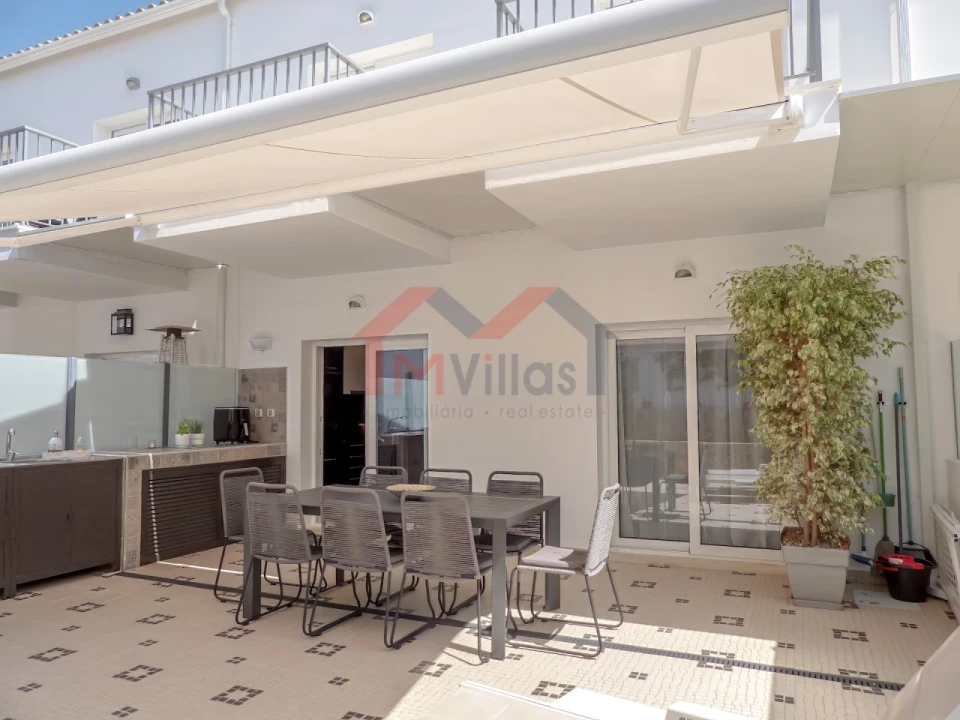 Moradia T4 para Venda em Albufeira e Olhos de Água Foto 22