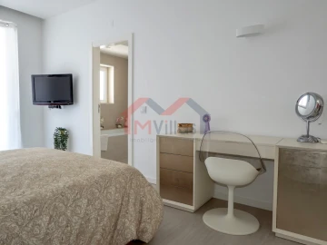 Moradia T4 para Venda em Albufeira e Olhos de Água