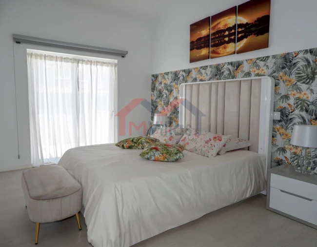 Moradia T4 para Venda em Albufeira e Olhos de Água Foto 12