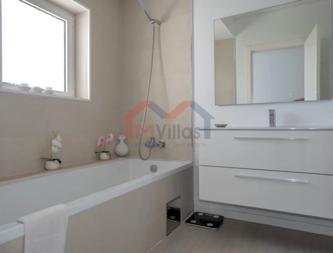 Moradia T4 para Venda em Albufeira e Olhos de Água Foto 18