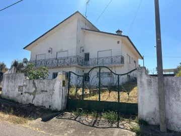 Moradia T5 para Venda em Alvega e Concavada
