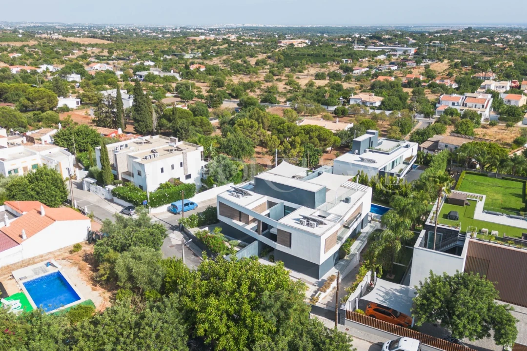 Moradia T4 para Venda em Loule (São Clemente) Foto 3