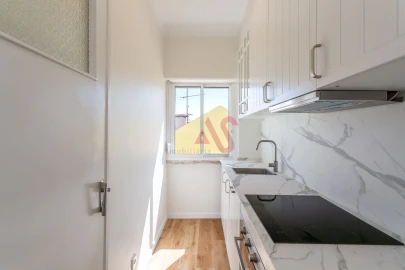 Apartamento T1 para Venda em Marvila