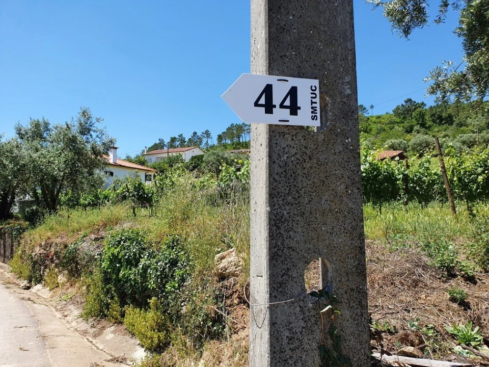 Moradia T4 para Venda em Almalagues Foto 98
