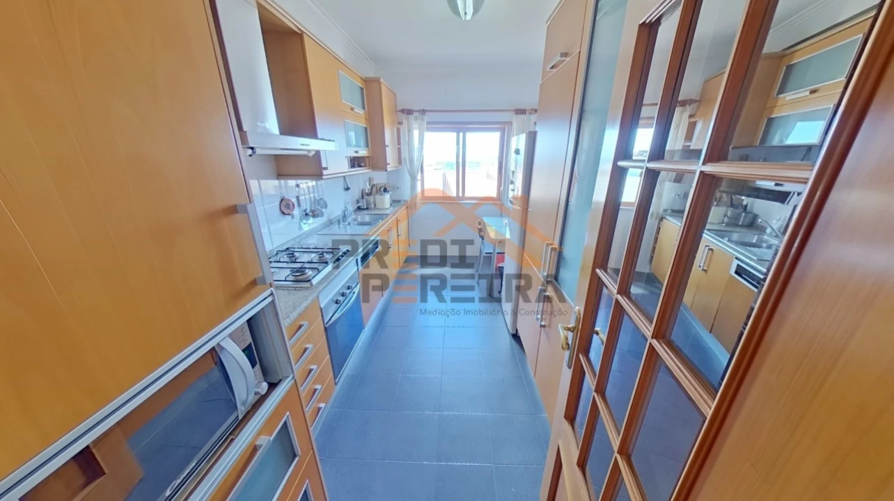 Apartamento T3 para Venda em Ramada e Caneças Foto 1