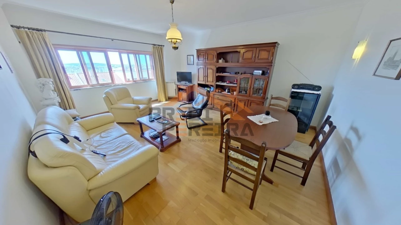 Apartamento T3 para Venda em Ramada e Caneças Foto 3