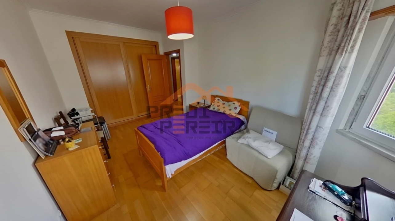 Apartamento T3 para Venda em Ramada e Caneças Foto 14