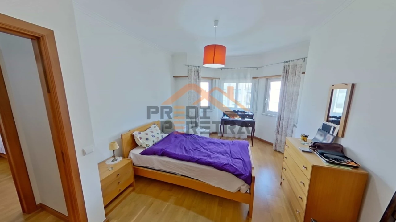 Apartamento T3 para Venda em Ramada e Caneças Foto 15