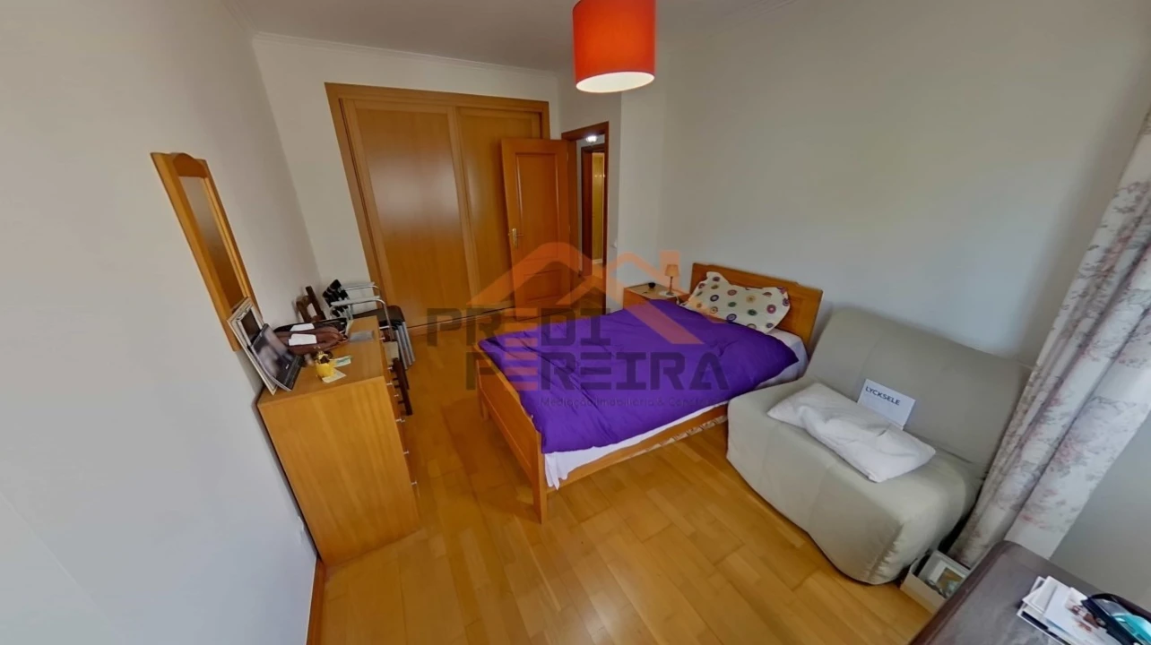 Apartamento T3 para Venda em Ramada e Caneças Foto 16