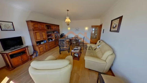 Apartamento T3 para Venda em Ramada e Caneças