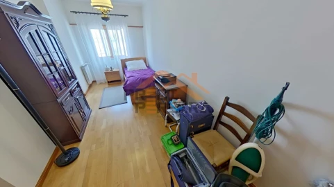 Apartamento T3 para Venda em Ramada e Caneças