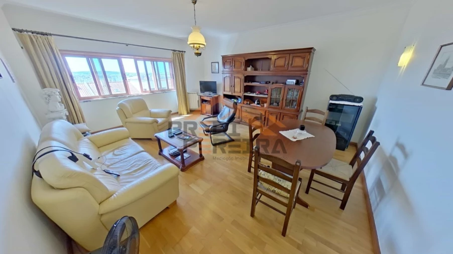 Apartamento T3 para Venda em Ramada e Caneças Foto 3