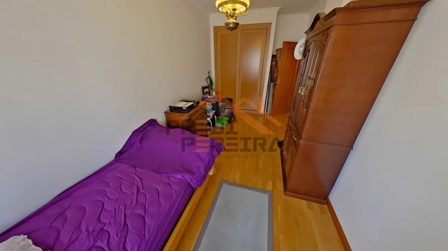 Apartamento T3 para Venda em Ramada e Caneças Foto 12