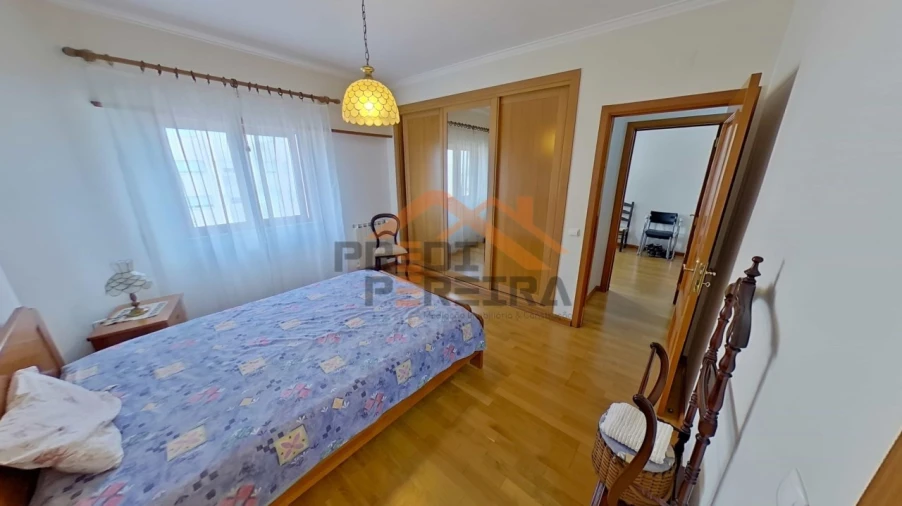 Apartamento T3 para Venda em Ramada e Caneças Foto 19