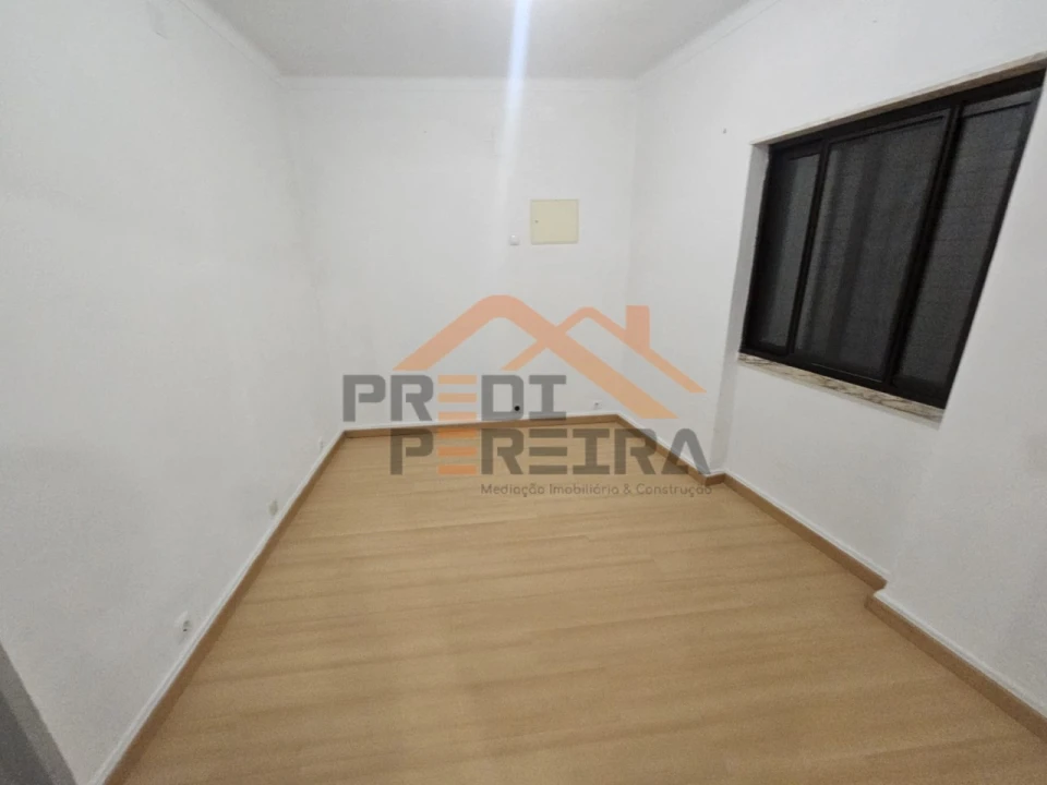 Moradia T3 para Venda em Bombarral e Vale Covo Foto 18