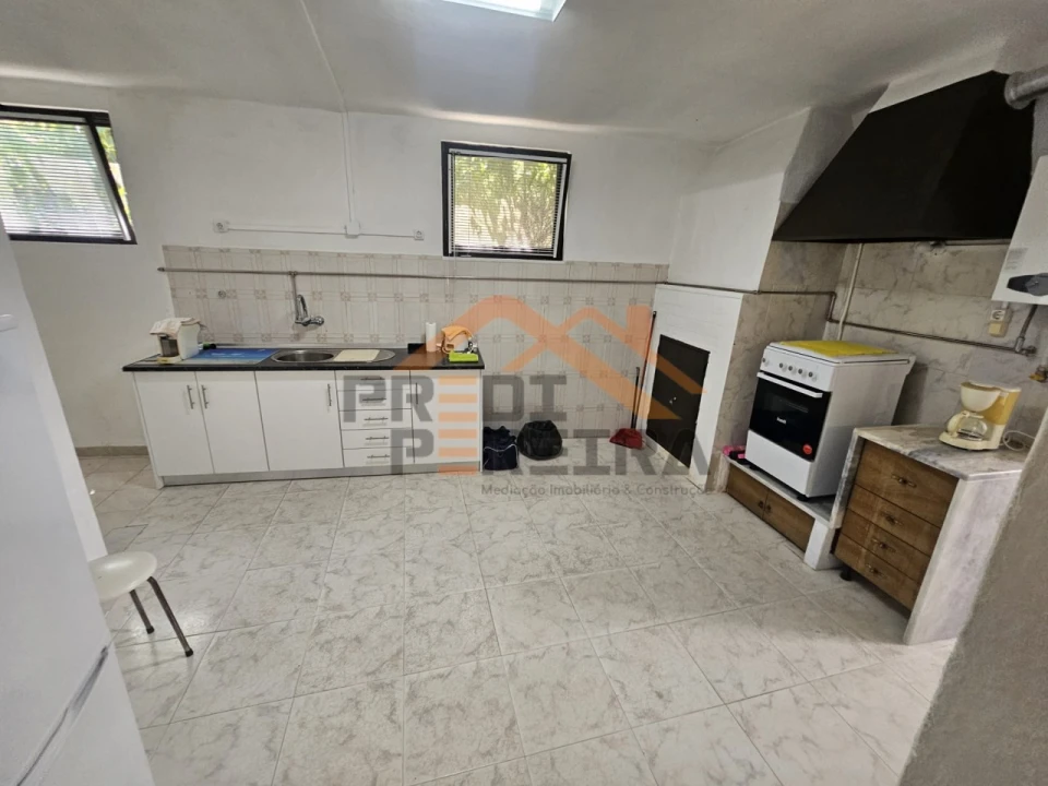 Moradia T3 para Venda em Bombarral e Vale Covo Foto 7