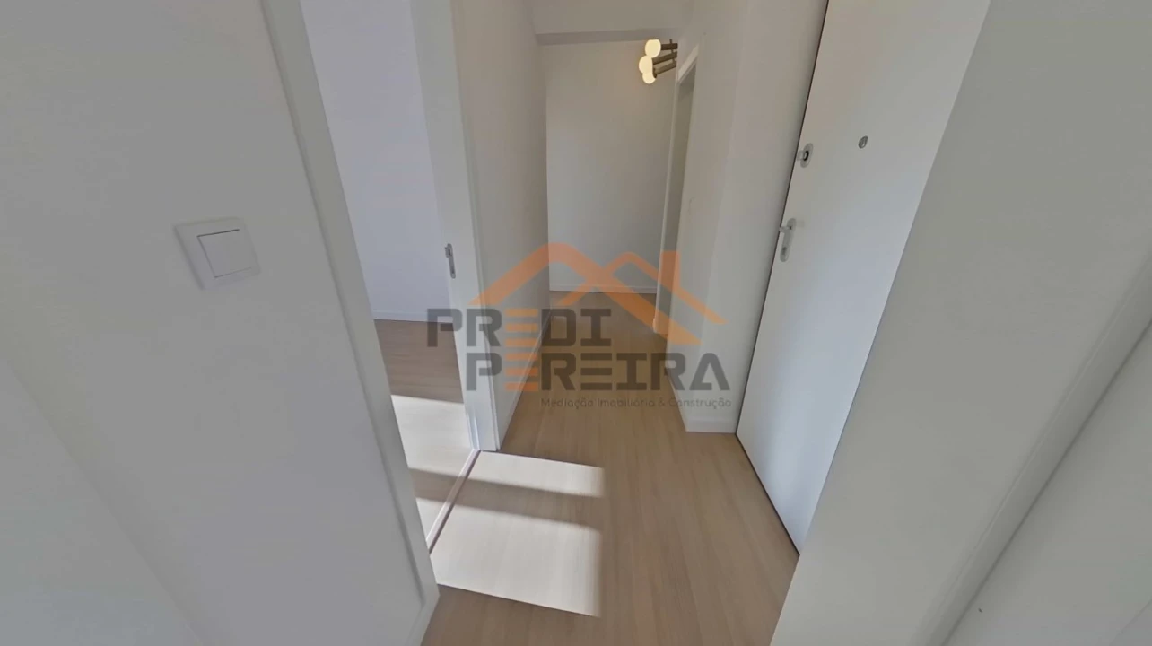 Apartamento T3 para Venda em Odivelas Foto 11