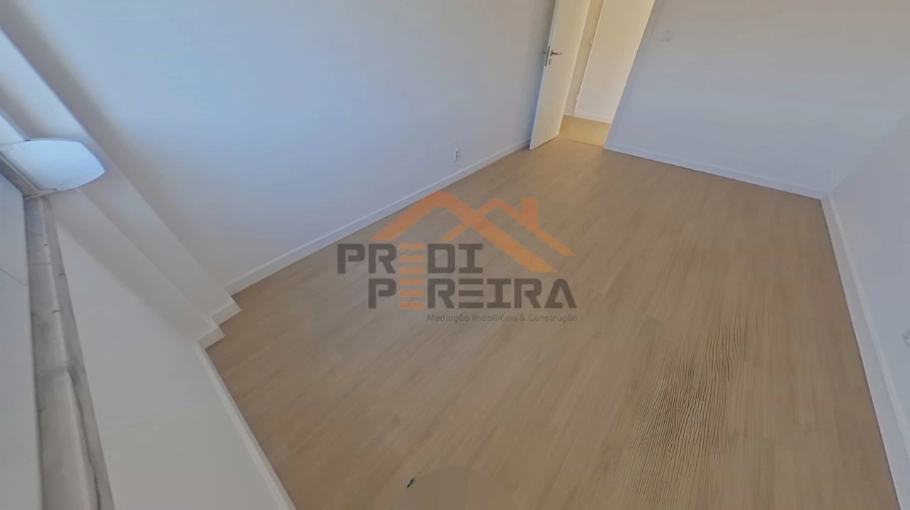Apartamento T3 para Venda em Odivelas Foto 24