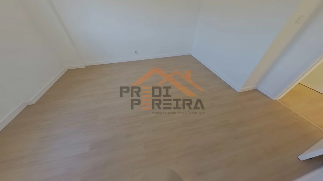 Apartamento T3 para Venda em Odivelas Foto 25