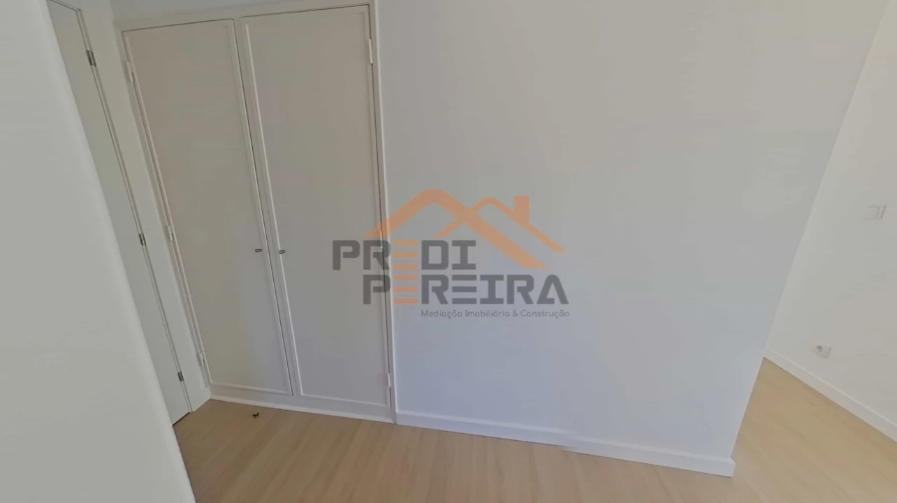 Apartamento T3 para Venda em Odivelas Foto 31
