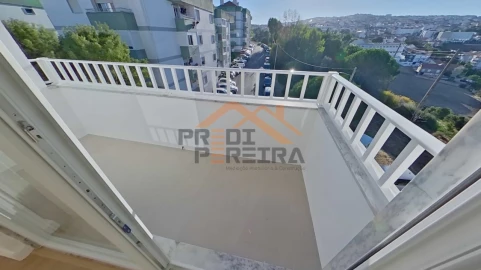 Apartamento T3 para Venda em Odivelas