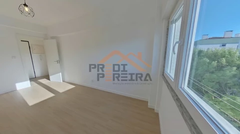 Apartamento T3 para Venda em Odivelas