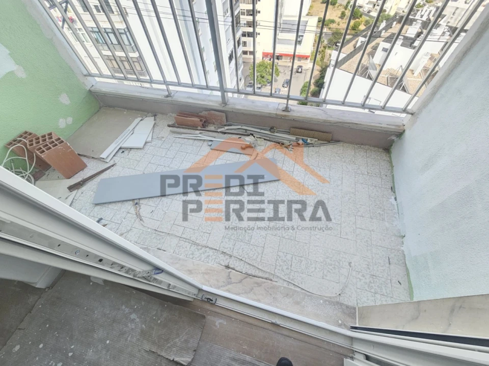 Apartamento T2 para Venda em Odivelas Foto 20