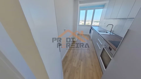 Apartamento T2 para Venda em Odivelas