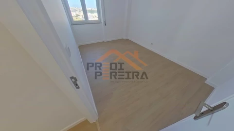 Apartamento T2 para Venda em Odivelas