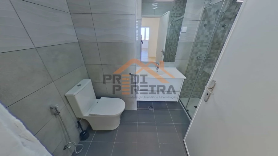 Apartamento T2 para Venda em Odivelas Foto 24