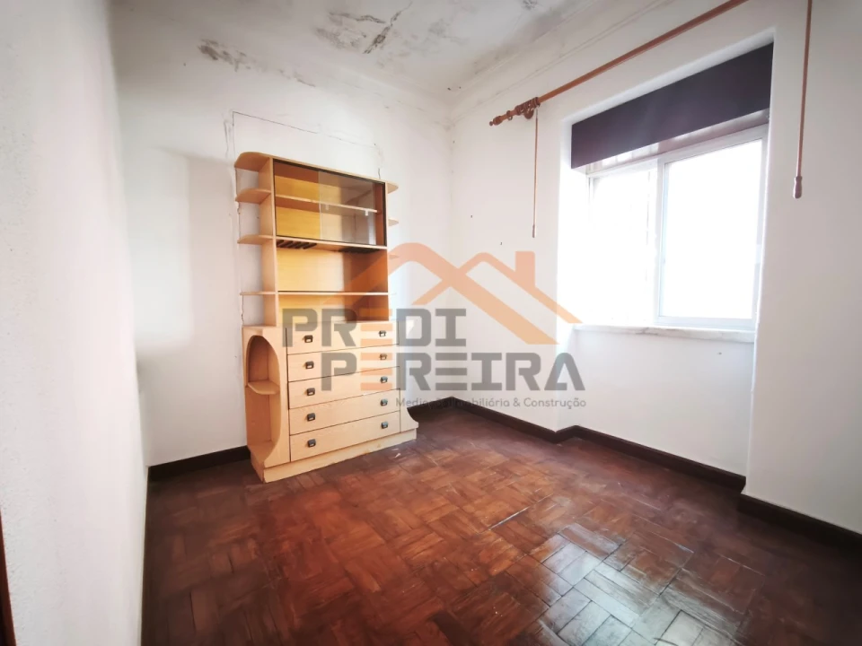 Moradia T3 para Venda em Loures Foto 5