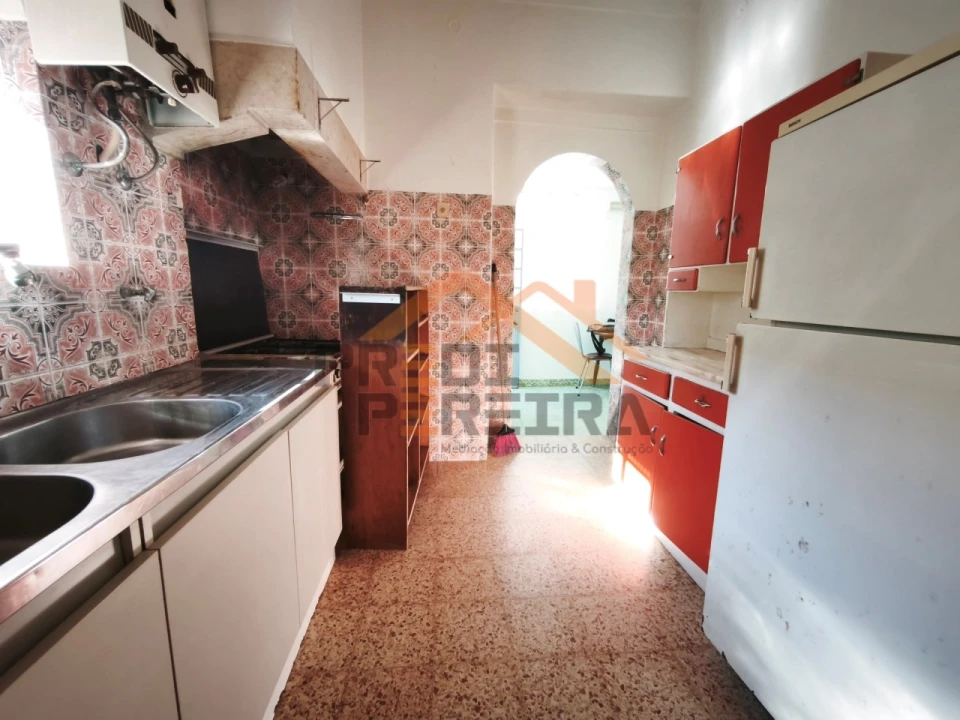 Moradia T3 para Venda em Loures Foto 8