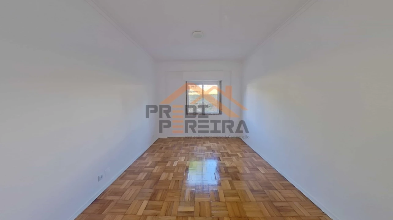 Apartamento T2 para Venda em Póvoa de Santa Iria e Forte da Casa Foto 9